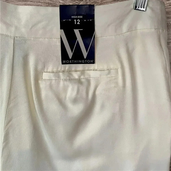 Worthington New Rayon Silky Bermuda High Rise Dress Shorts Size 12 W34 Cream - Picture 9 of 13